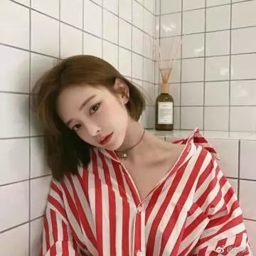 五个相扑的少年