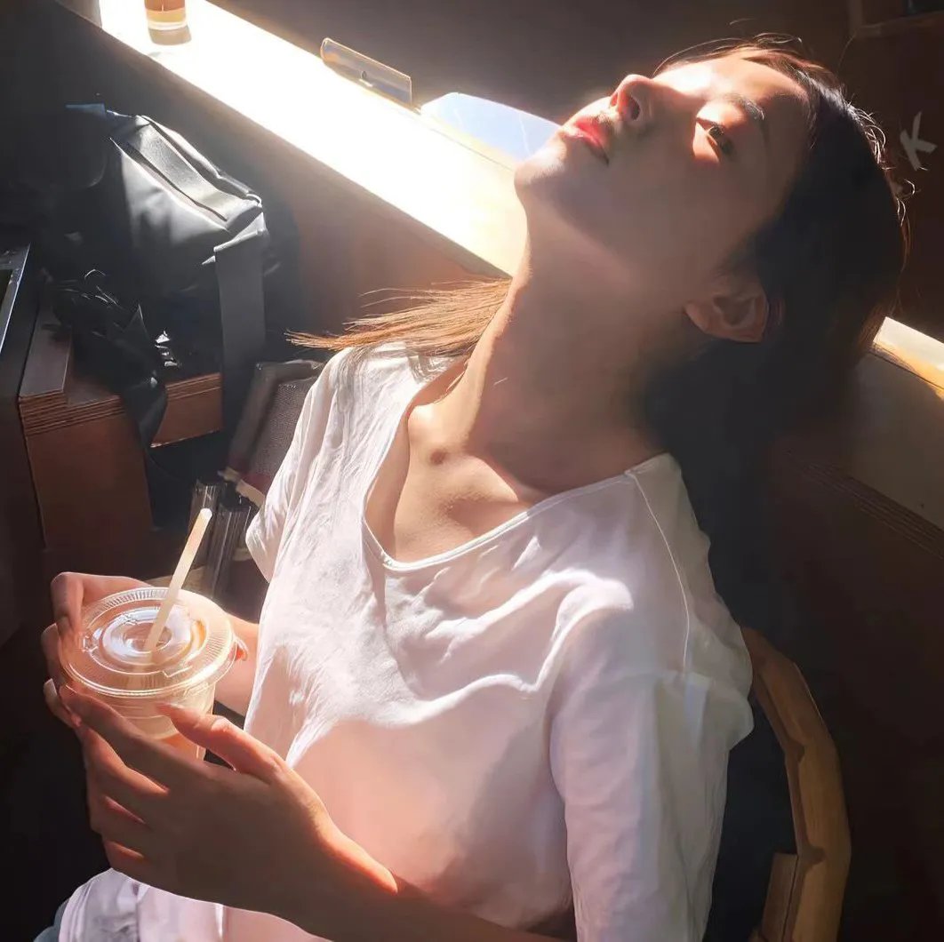 羊在火炉前走失了
